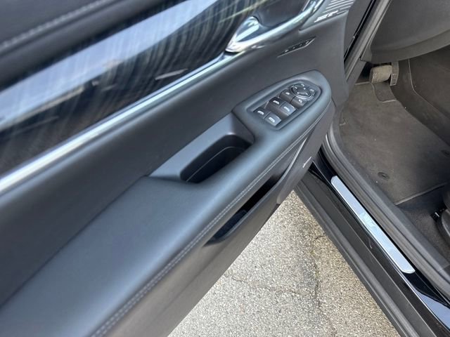 Certified 2022 Cadillac XT6 Premium Luxury image 11