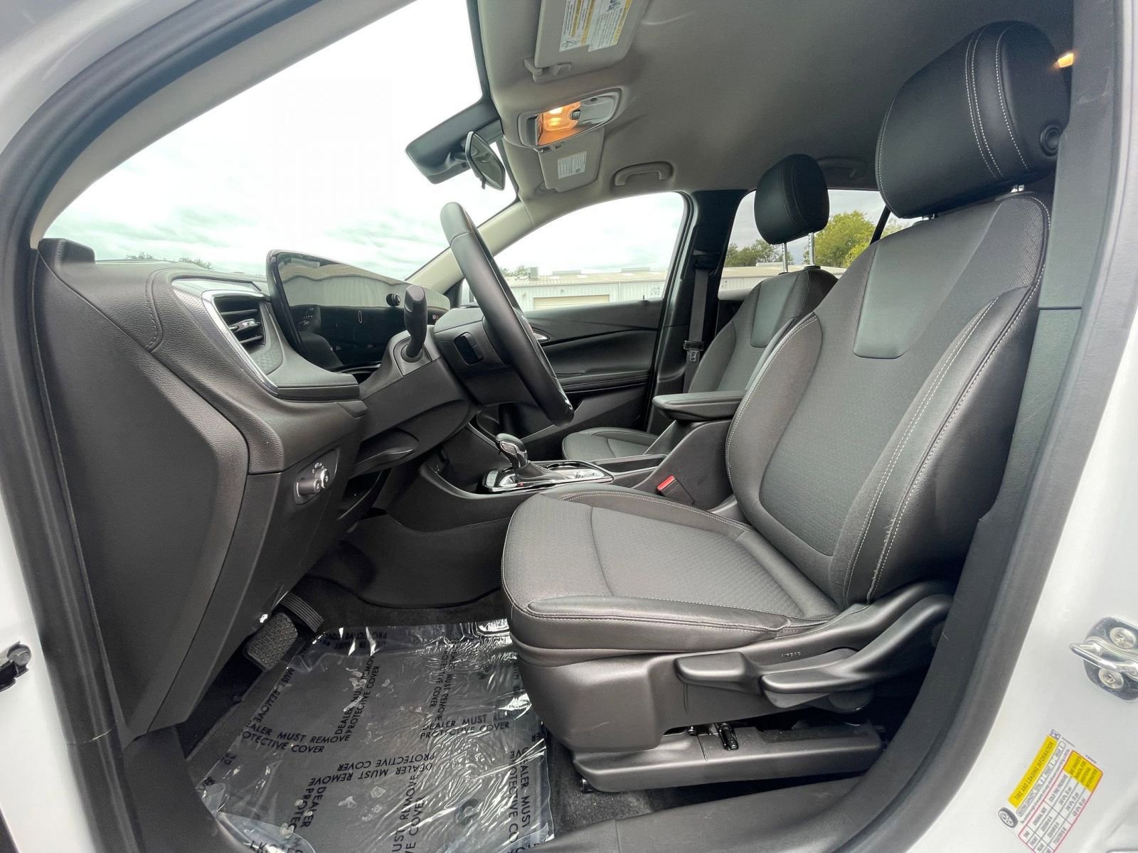 Used 2025 Buick Encore GX Preferred image 21