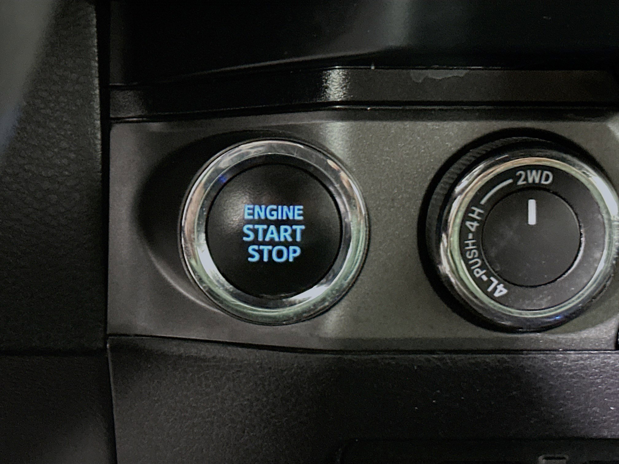 Used 2020 Toyota Tacoma TRD Off-Road w/ Technology Package image 20