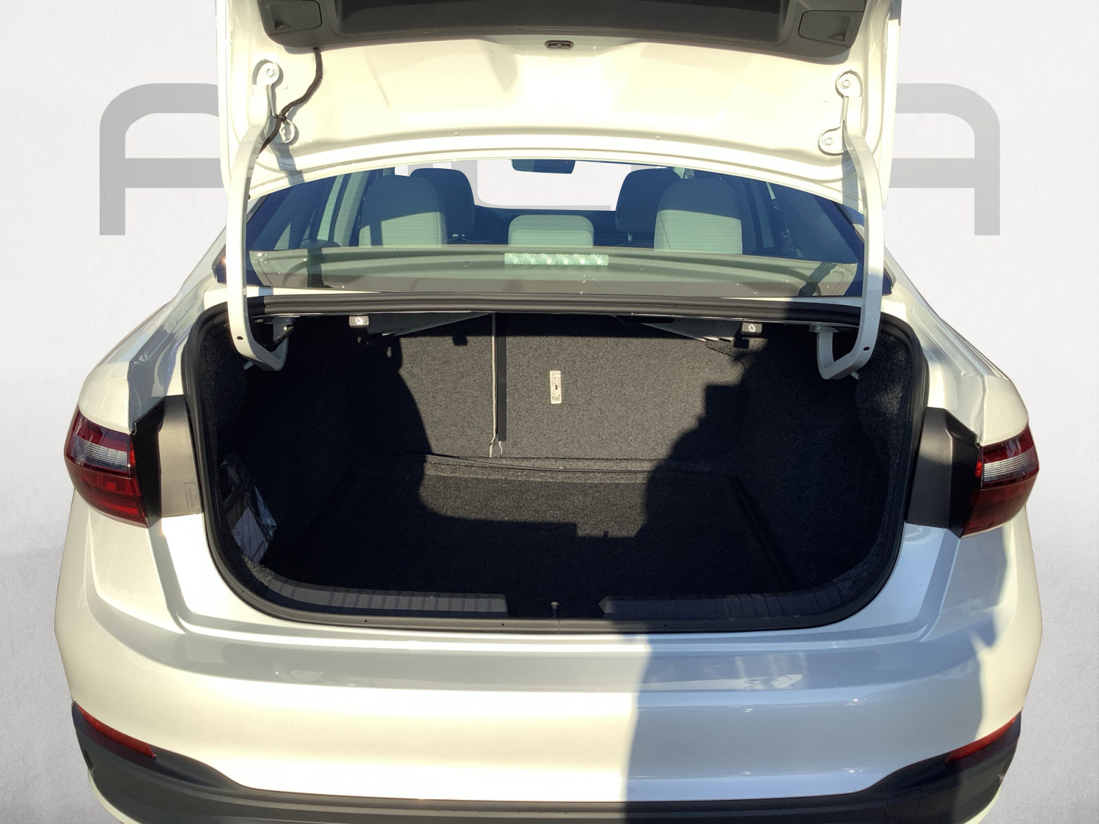 New 2026 Volkswagen Jetta SE image 10