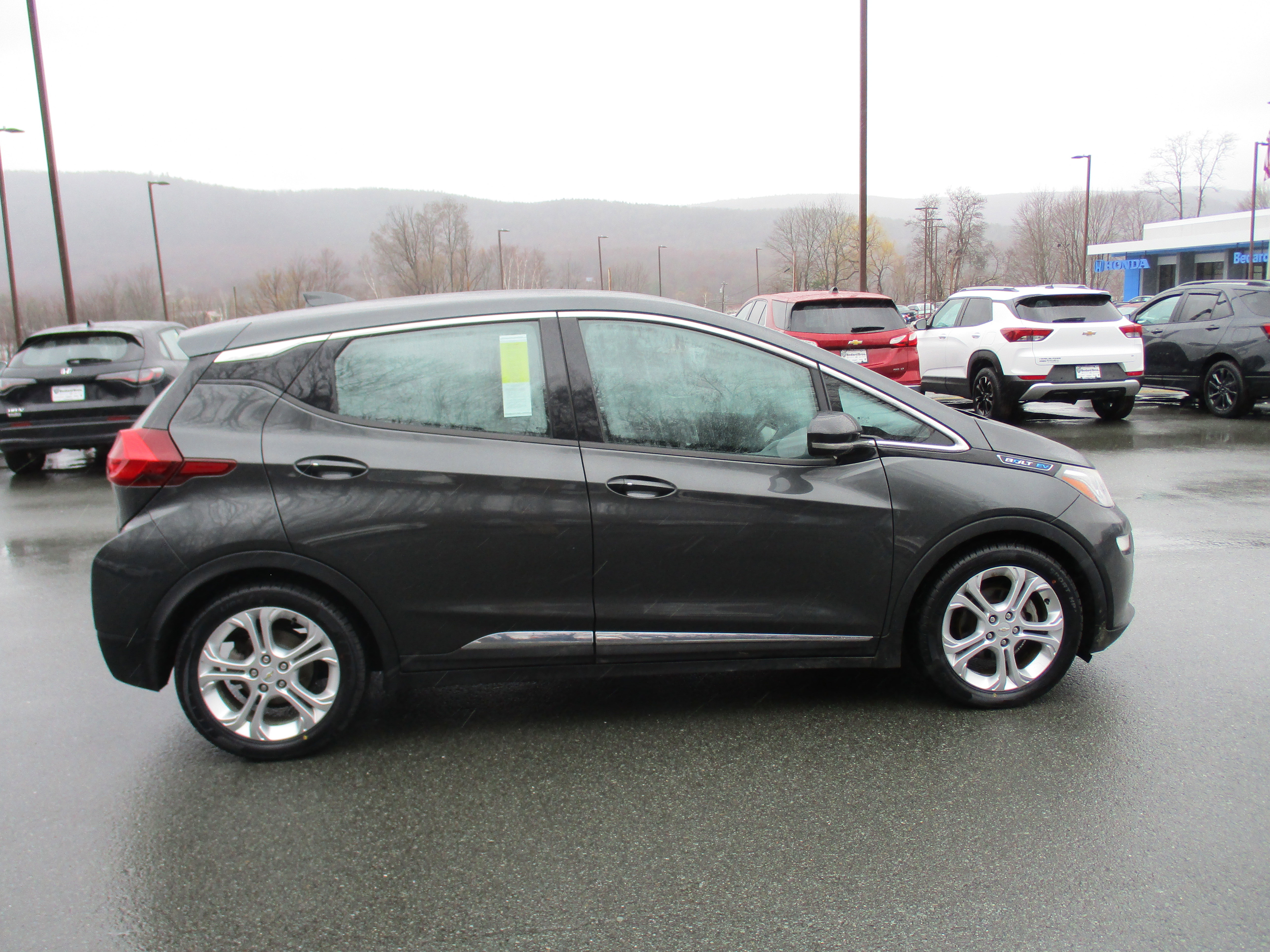 Used 2017 Chevrolet Bolt LT image 4