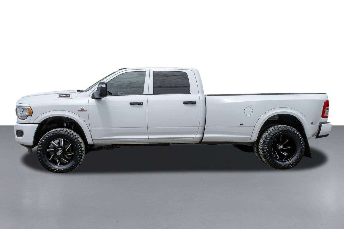 Used 2024 RAM 3500 Tradesman w/ Chrome Appearance Group image 10