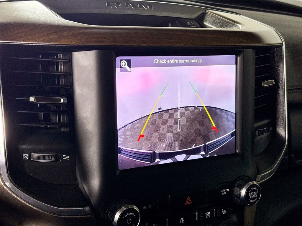 Used 2021 RAM 1500 Laramie w/ Off Road Group AWD/4WD image 16