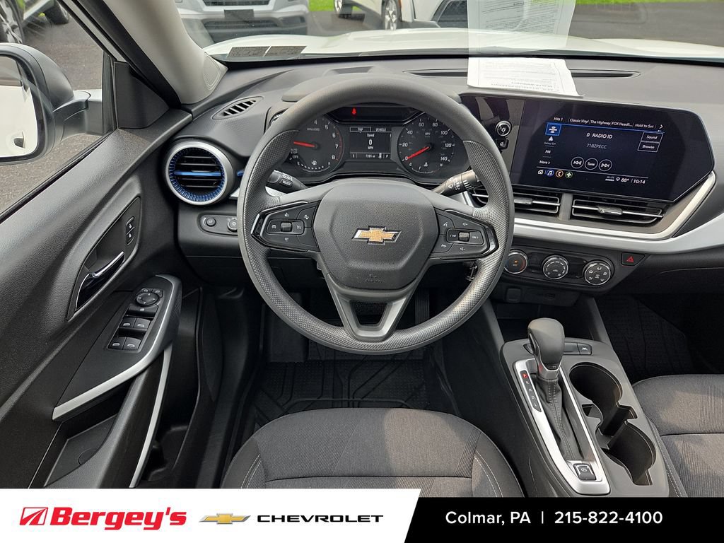 Certified 2024 Chevrolet Trax LS FWD image 14