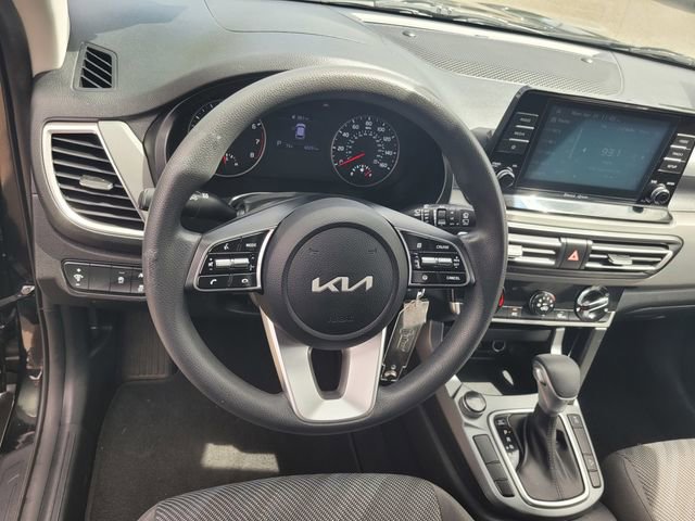 Used 2022 Kia Seltos LX AWD/4WD image 30