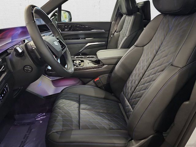 New 2026 Cadillac Escalade IQL Sport 1 w/ LPO, Floor Liner Package AWD/4WD image 16