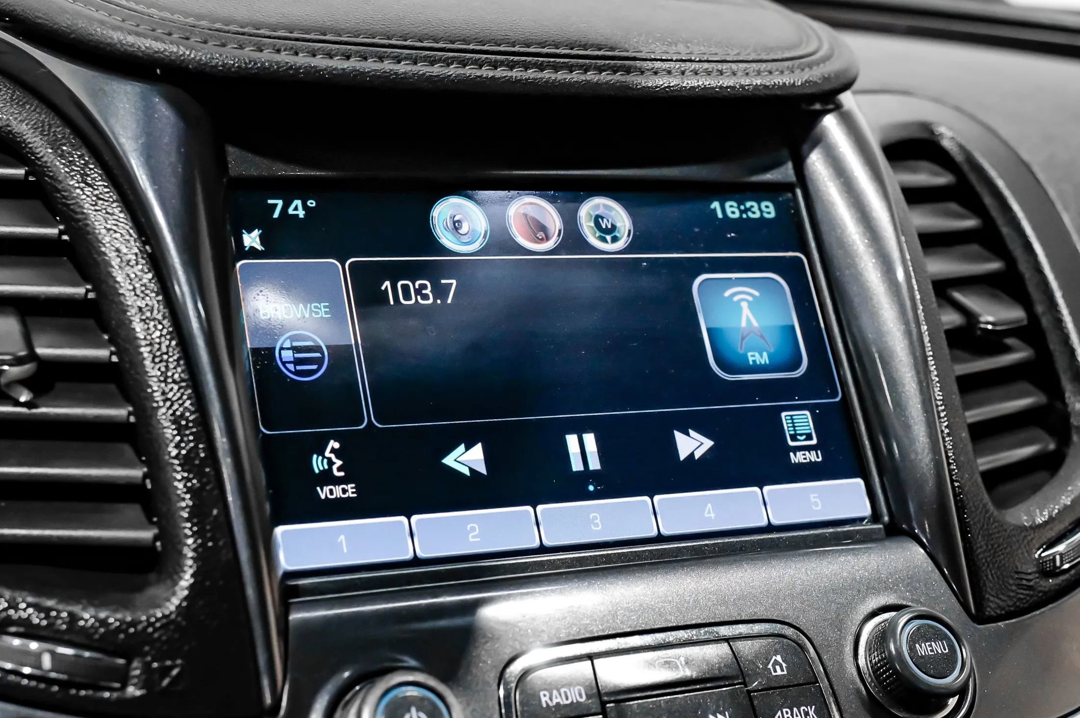 Used 2015 Chevrolet Impala LTZ image 32