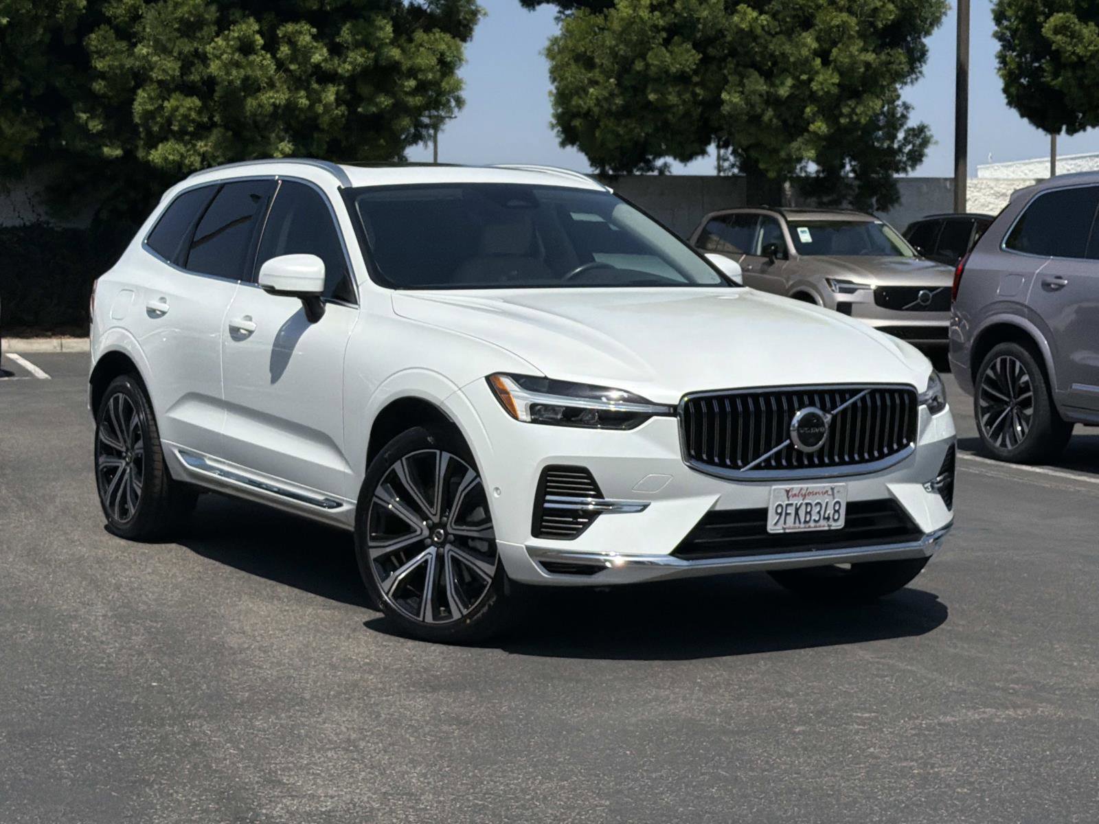 Certified 2023 Volvo XC60 T8 Ultimate w/ Protection Package