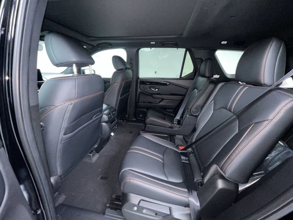 New 2025 Honda Pilot TrailSport image 12