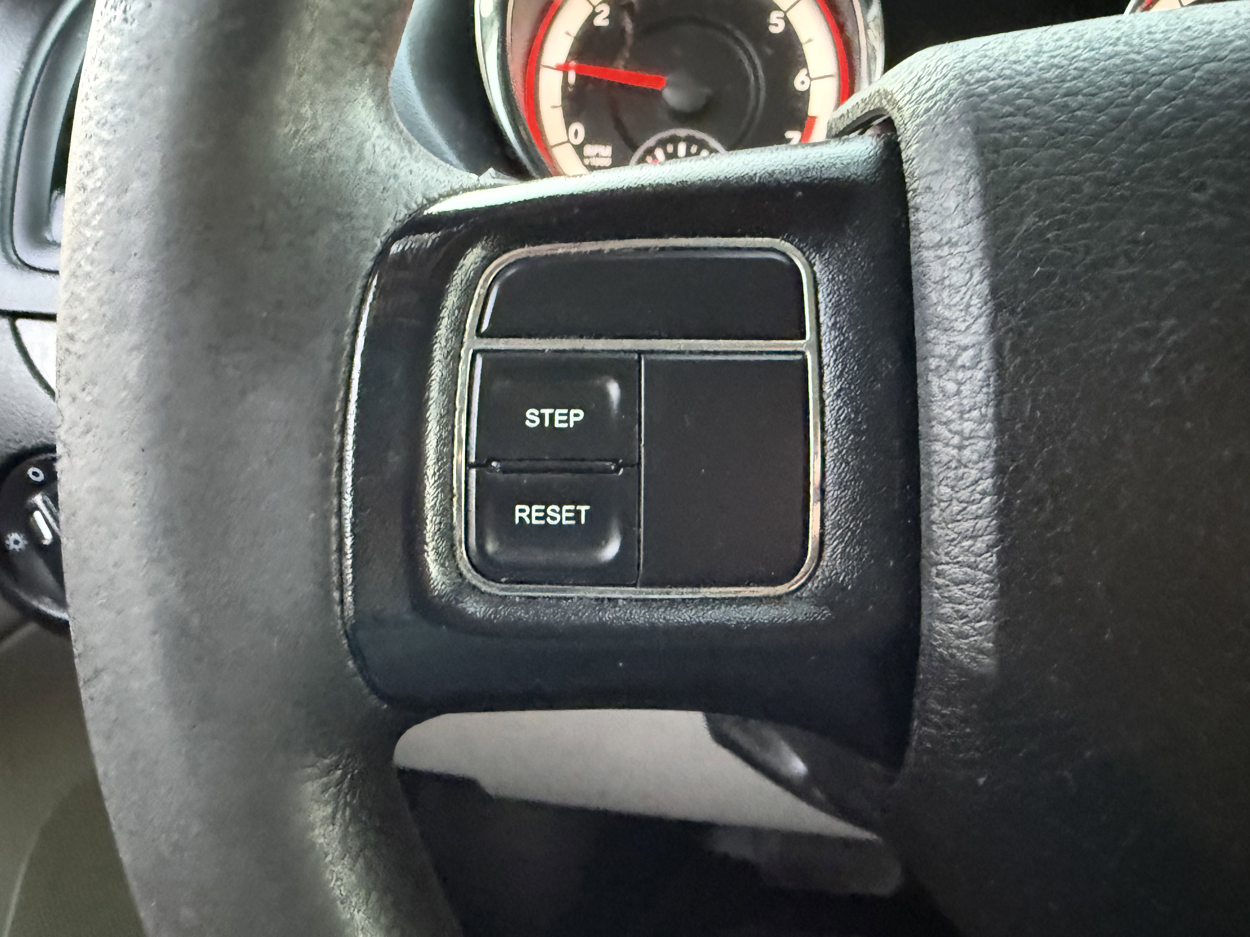 Used 2019 Dodge Grand Caravan SE image 23