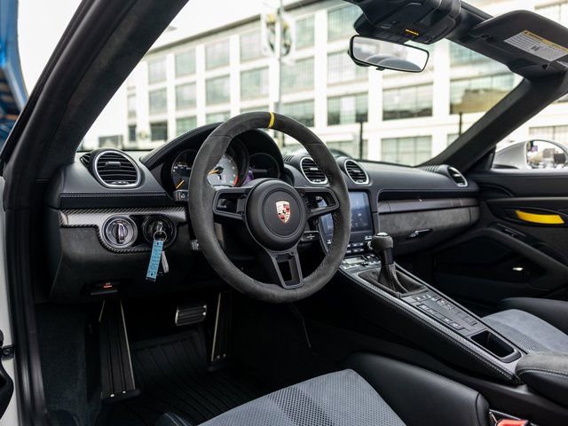 Certified 2025 Porsche 718 Boxster Spyder RS image 4