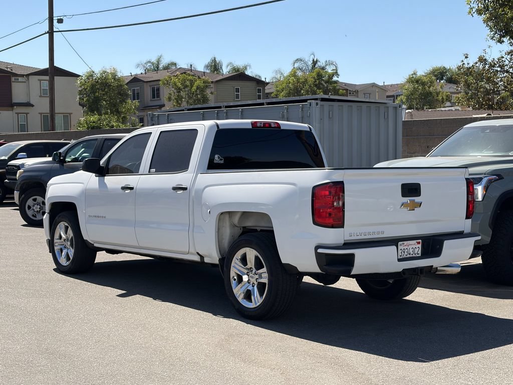Used 2018 Chevrolet Silverado 1500 Custom w/ Custom Convenience Package RWD image 4