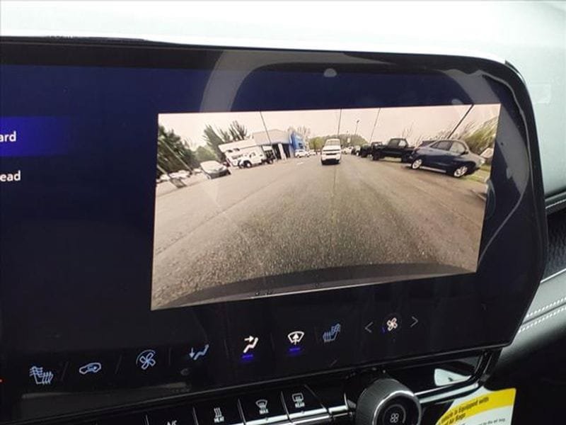 New 2024 Chevrolet Blazer EV LT AWD/4WD image 16