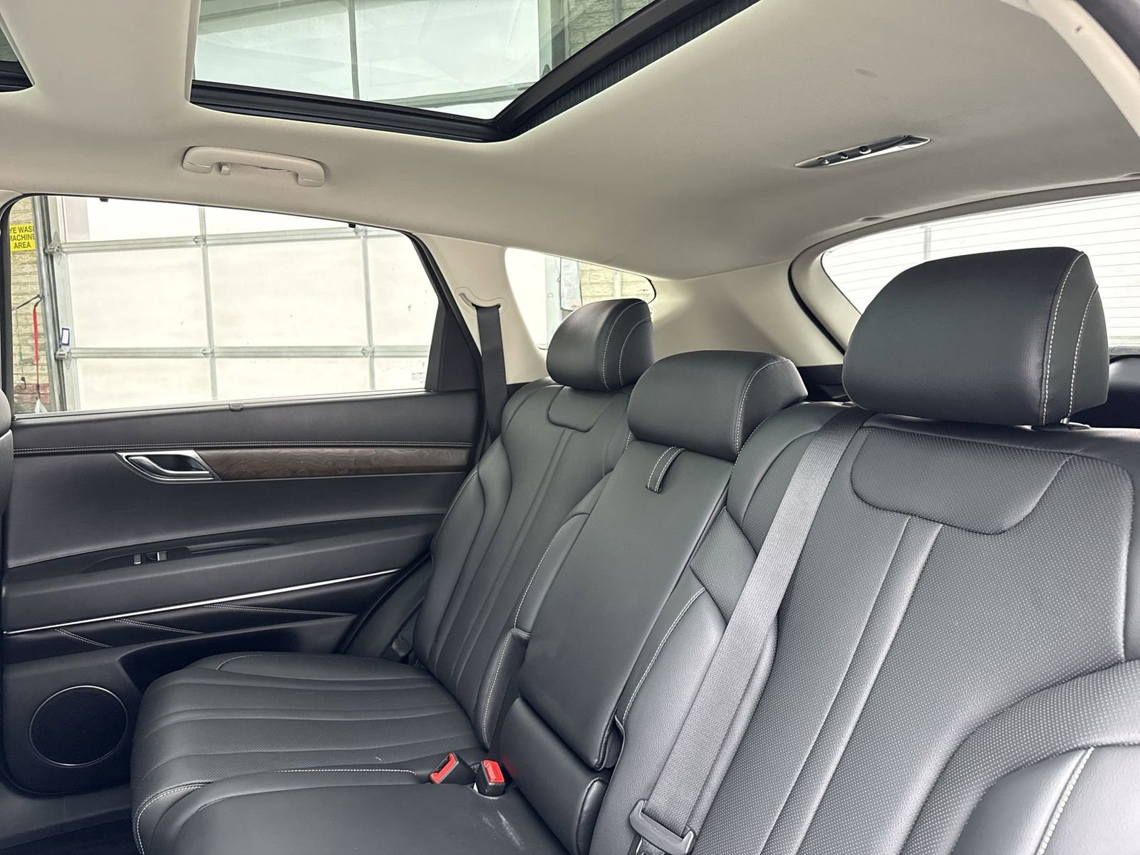 Used 2021 Genesis GV80 2.5T AWD/4WD image 29