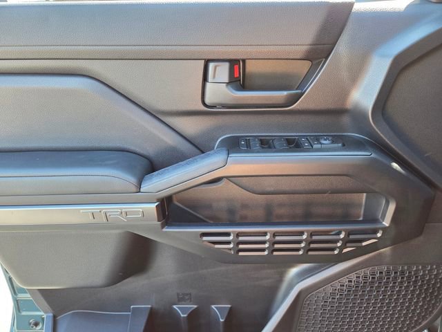 Used 2025 Toyota 4Runner TRD Off-Road AWD/4WD image 17