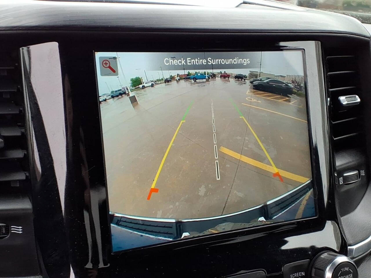 Used 2024 RAM 1500 Laramie AWD/4WD image 14