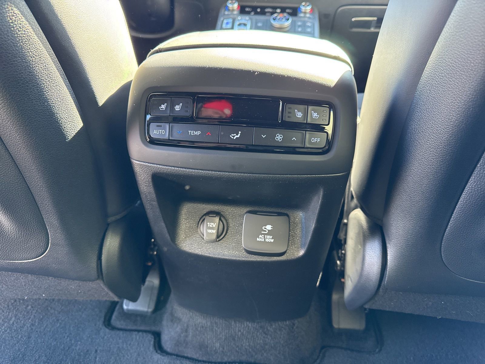 Used 2025 Hyundai Palisade Calligraphy image 18