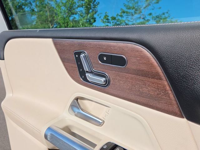 Certified 2023 Mercedes-Benz GLB 250 4MATIC image 20