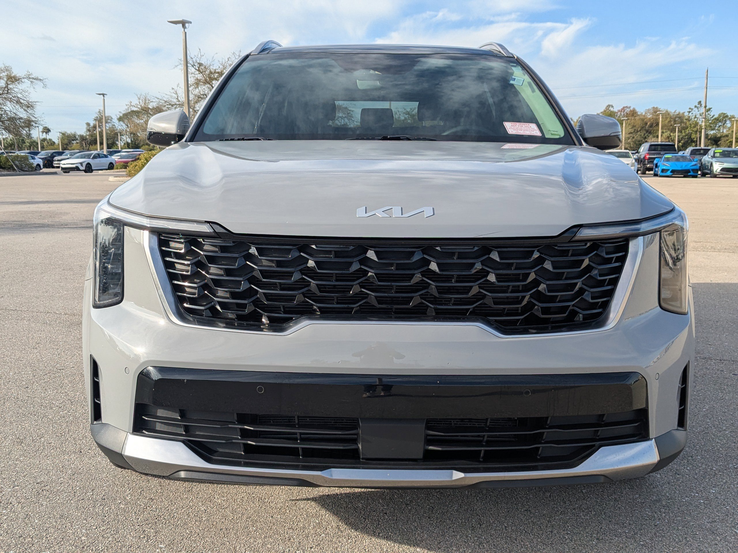 Certified 2024 Kia Sorento S w/ Panoramic Sunroof Package image 2