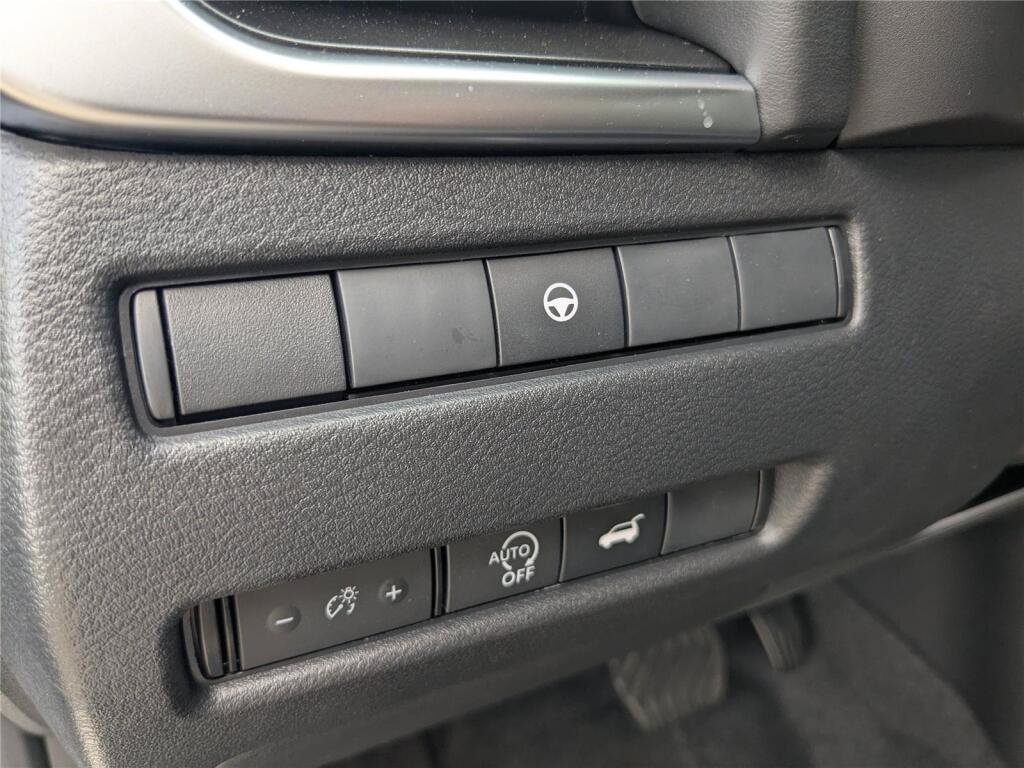 New 2026 Nissan Rogue SV AWD/4WD image 19