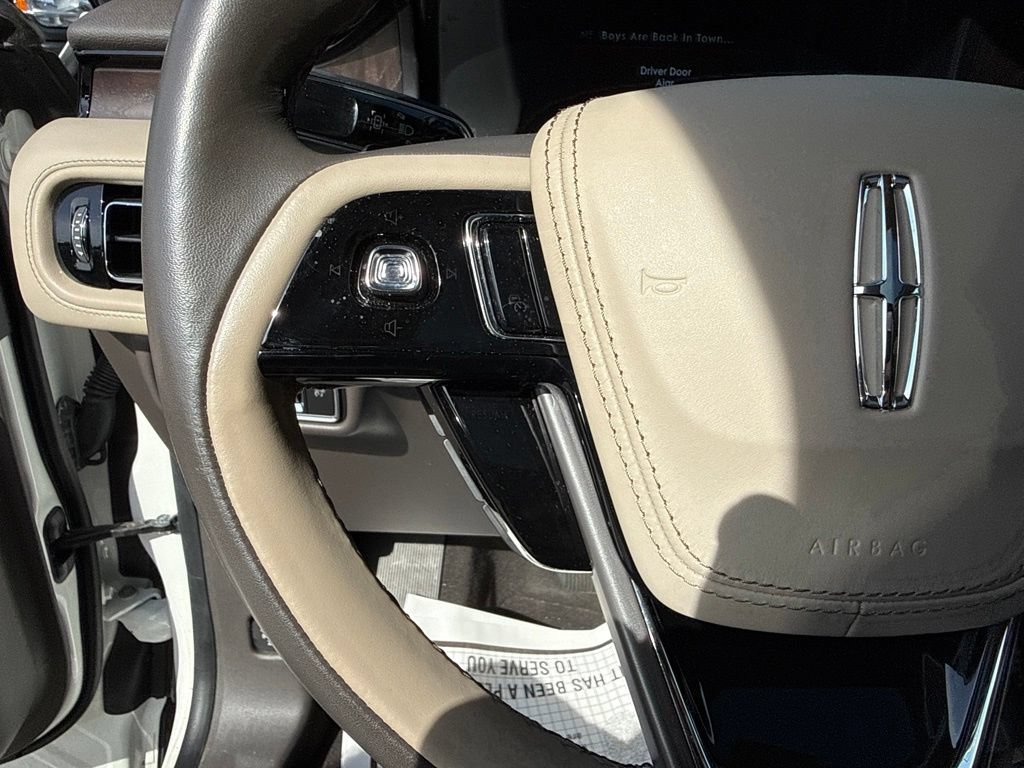 Used 2022 Lincoln Aviator Reserve w/ Equipment Group 201A AWD/4WD image 27