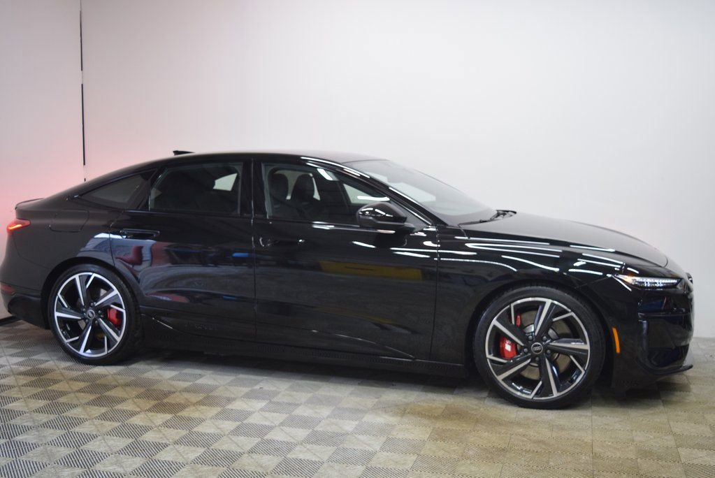 New 2025 Audi S6 e-tron Premium Plus image 2