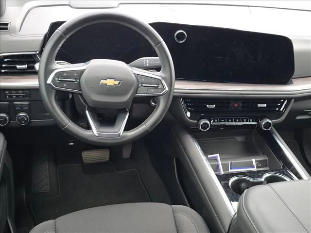 Certified 2025 Chevrolet Suburban LS image 31