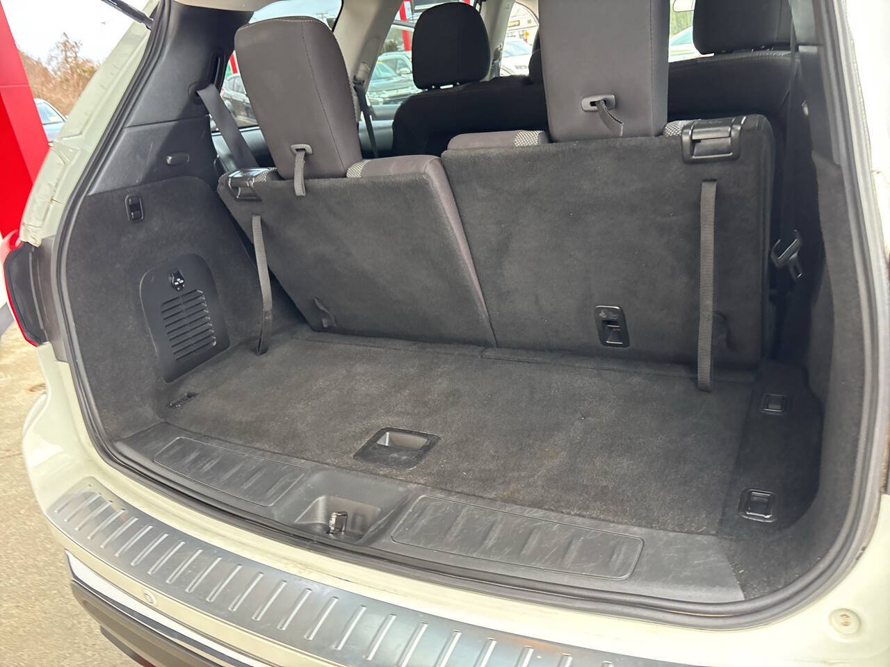 Used 2020 Nissan Pathfinder S AWD/4WD image 17