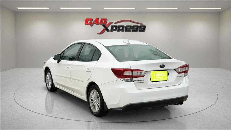 Used 2018 Subaru Impreza 2.0i Premium image 11