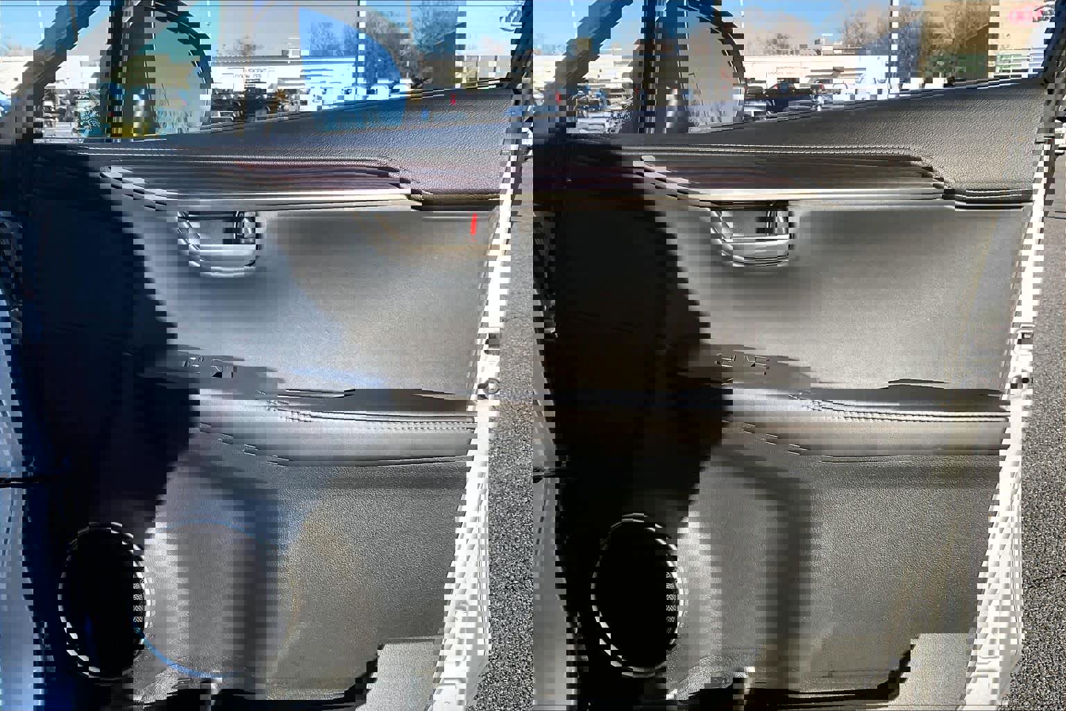 Used 2015 Lexus NX 300h AWD w/ Luxury Package image 24