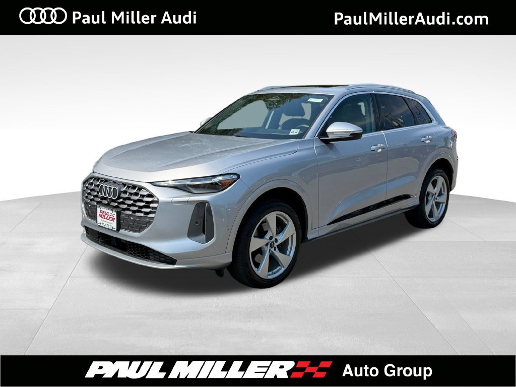 Used 2025 Audi Q5 Premium w/ Premium Plus