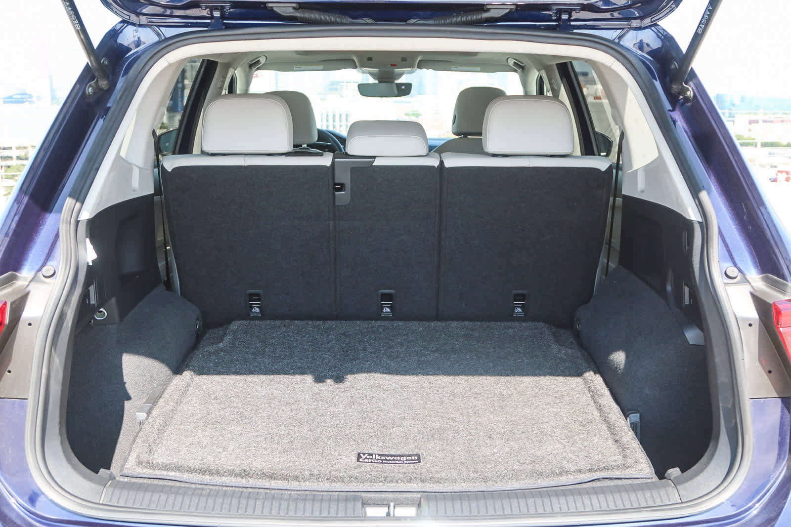 Used 2022 Volkswagen Tiguan SE image 27