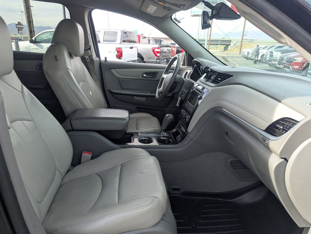 Used 2016 Chevrolet Traverse LTZ image 35
