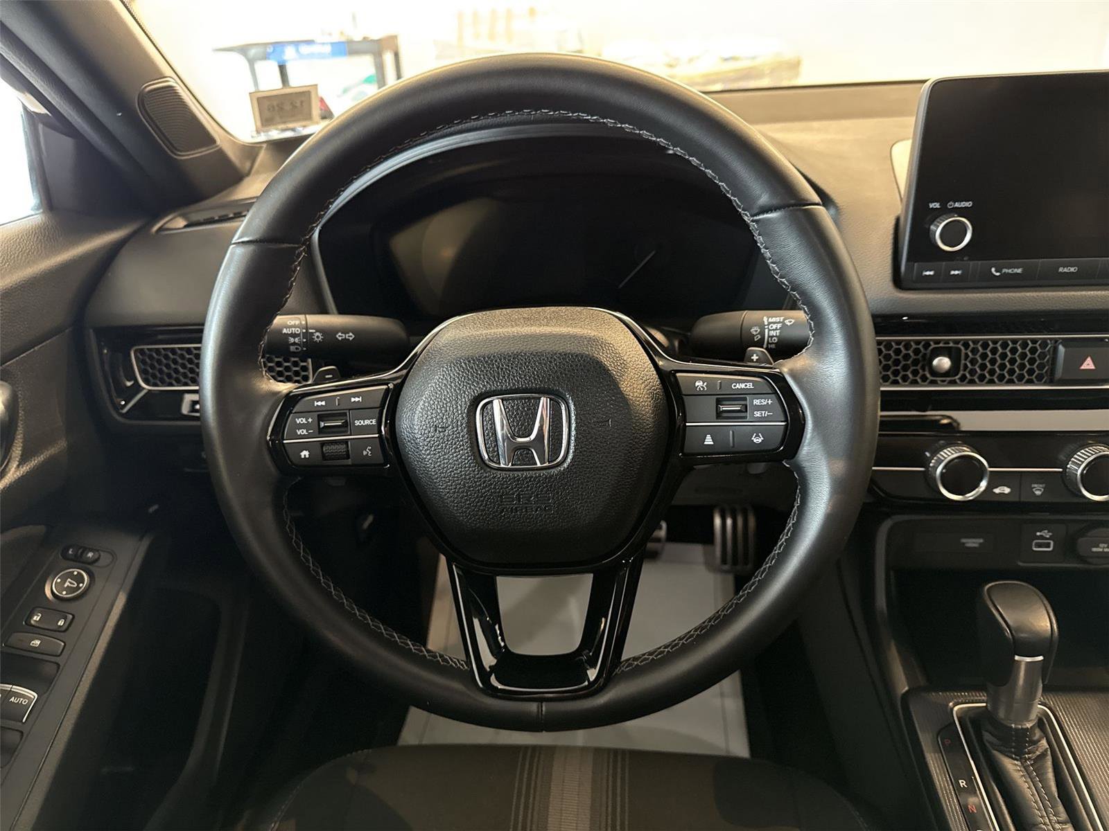 Used 2022 Honda Civic Sport image 11