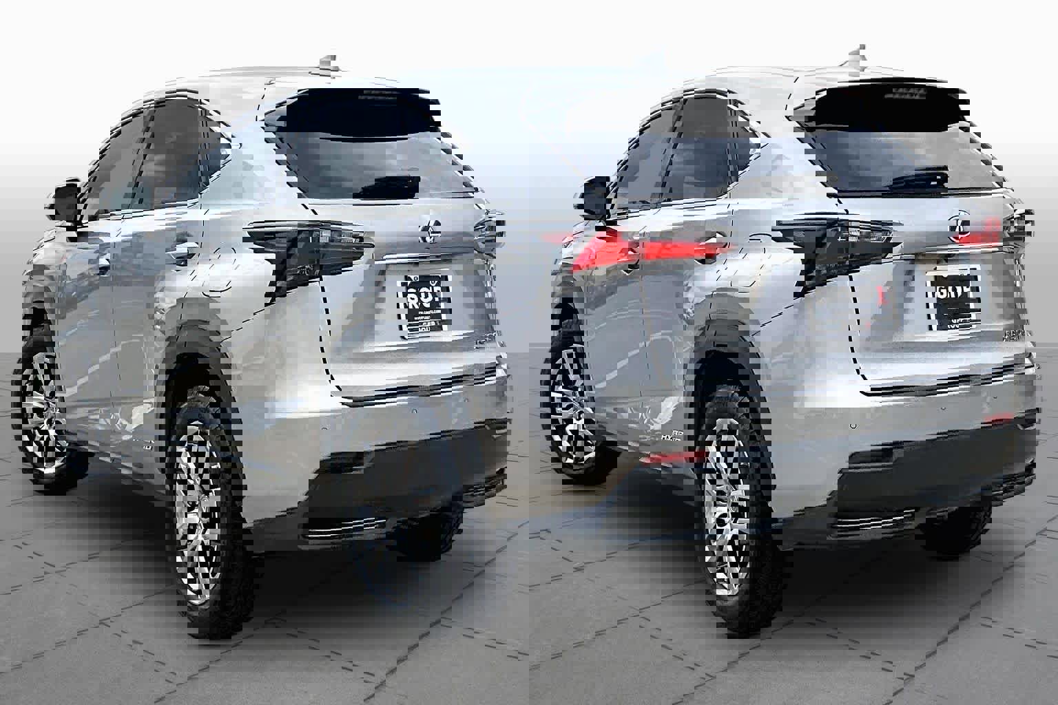 Used 2015 Lexus NX 300h FWD w/ Luxury Package image 12