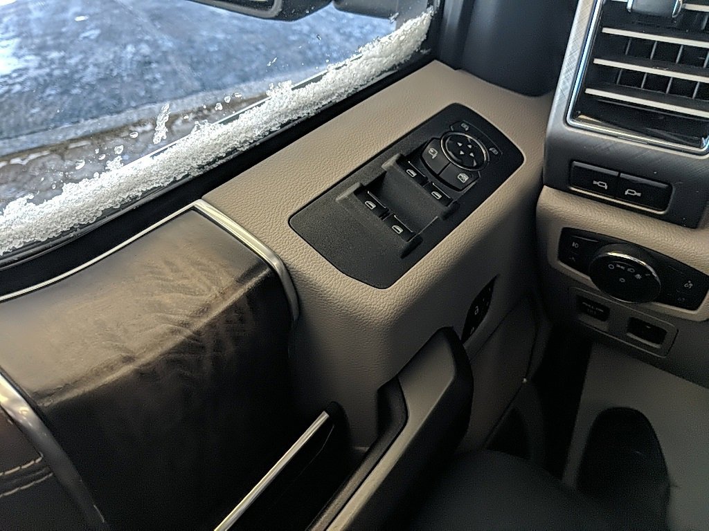 Used 2019 Ford F150 Limited w/ Trailer Tow Package image 28