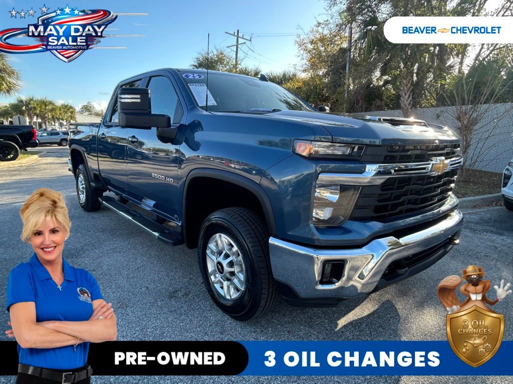Used 2025 Chevrolet Silverado 2500 LT w/ Convenience Package AWD/4WD image 9