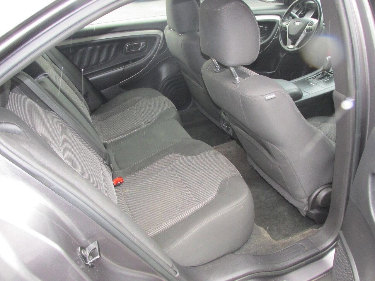 Used 2013 Ford Taurus SEL image 19