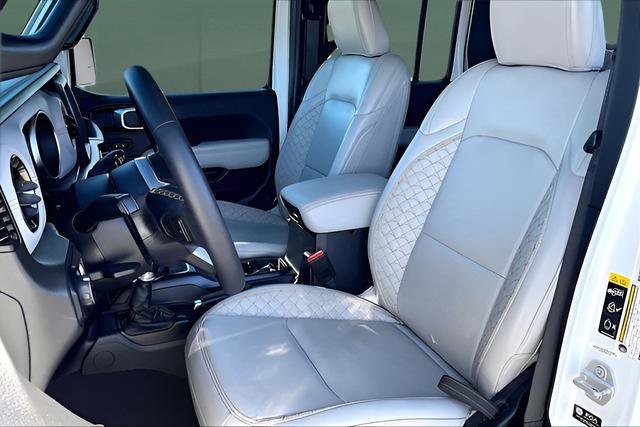 Used 2023 Jeep Gladiator Overland image 10