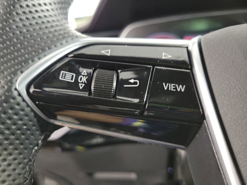 Certified 2023 Audi e-tron S Premium Plus w/ Black Optic Package AWD/4WD image 22