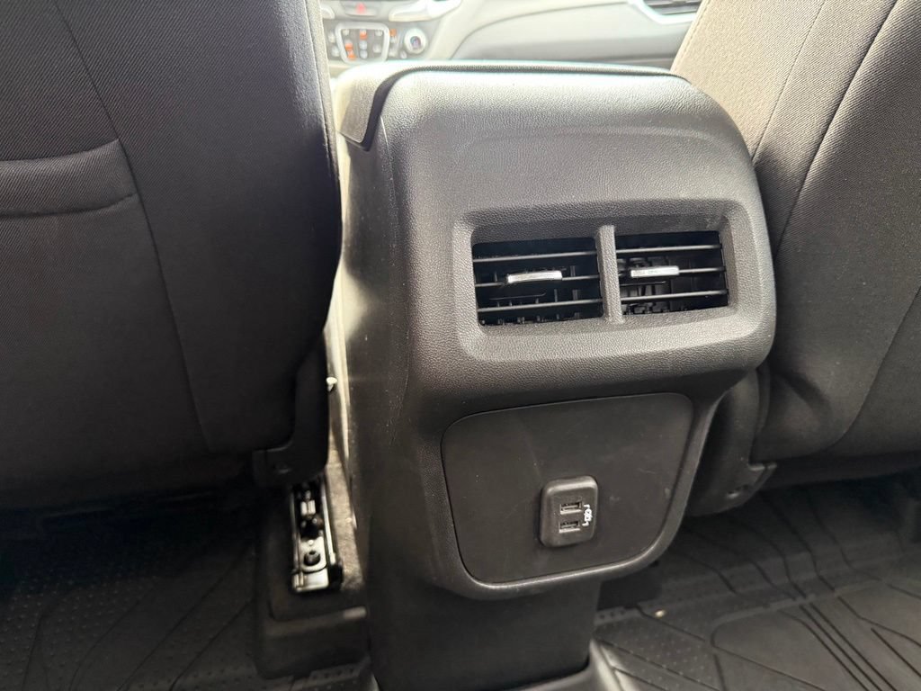 Used 2021 Chevrolet Equinox LT FWD image 26
