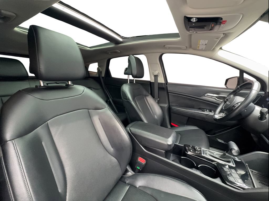Used 2023 Kia Sportage SX FWD image 28