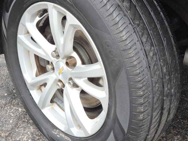 Used 2017 Chevrolet Equinox LT w/ Convenience Package image 7