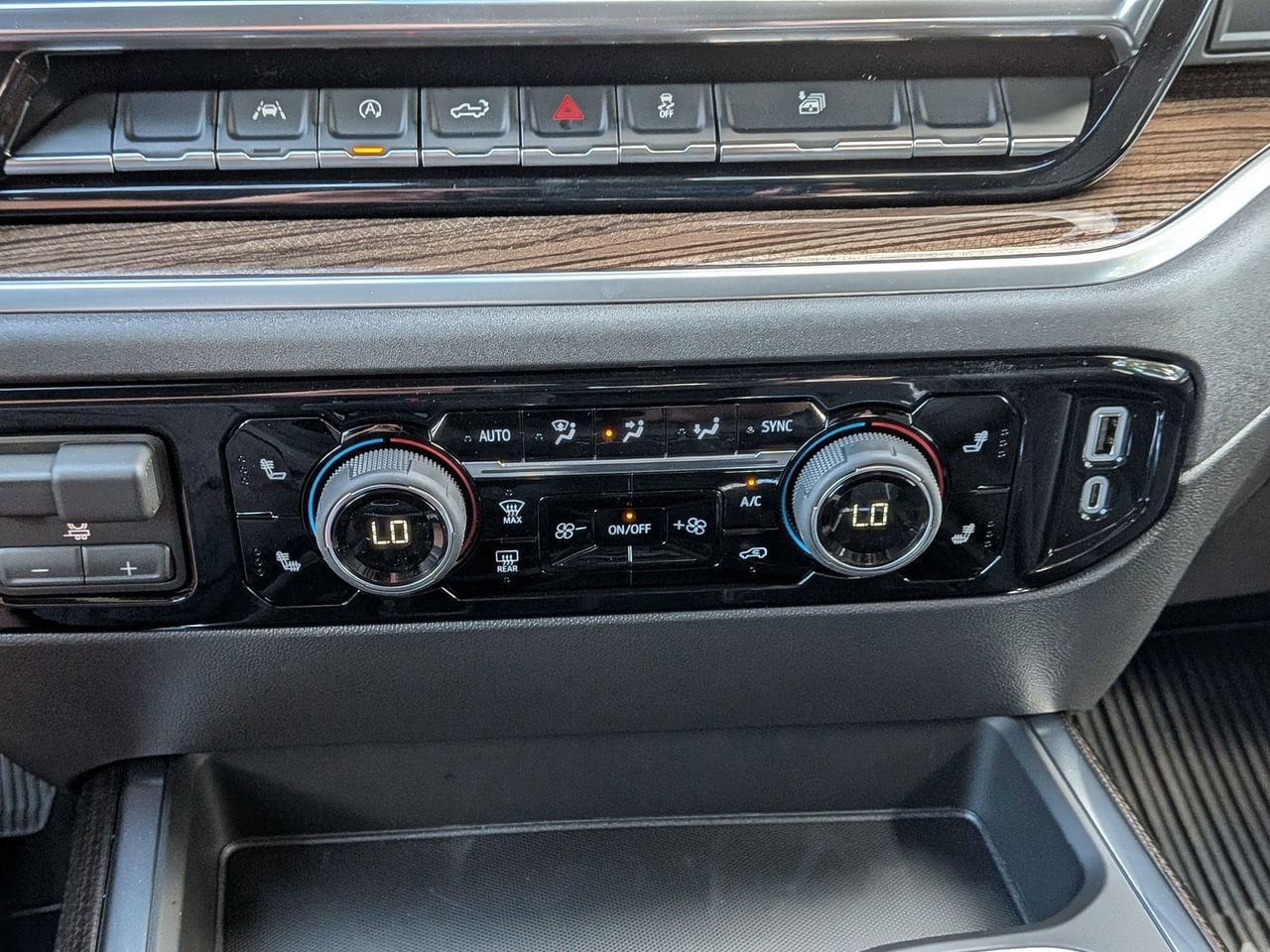 New 2026 Chevrolet Silverado 1500 LT w/ Leather Package RWD image 17