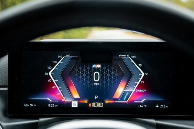 Used 2023 BMW i4 eDrive40 w/ M Sport Package image 30
