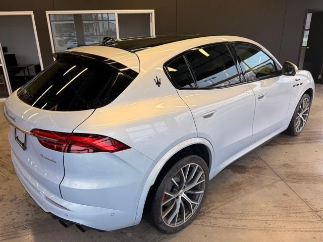 Used 2023 Maserati Grecale Modena image 7