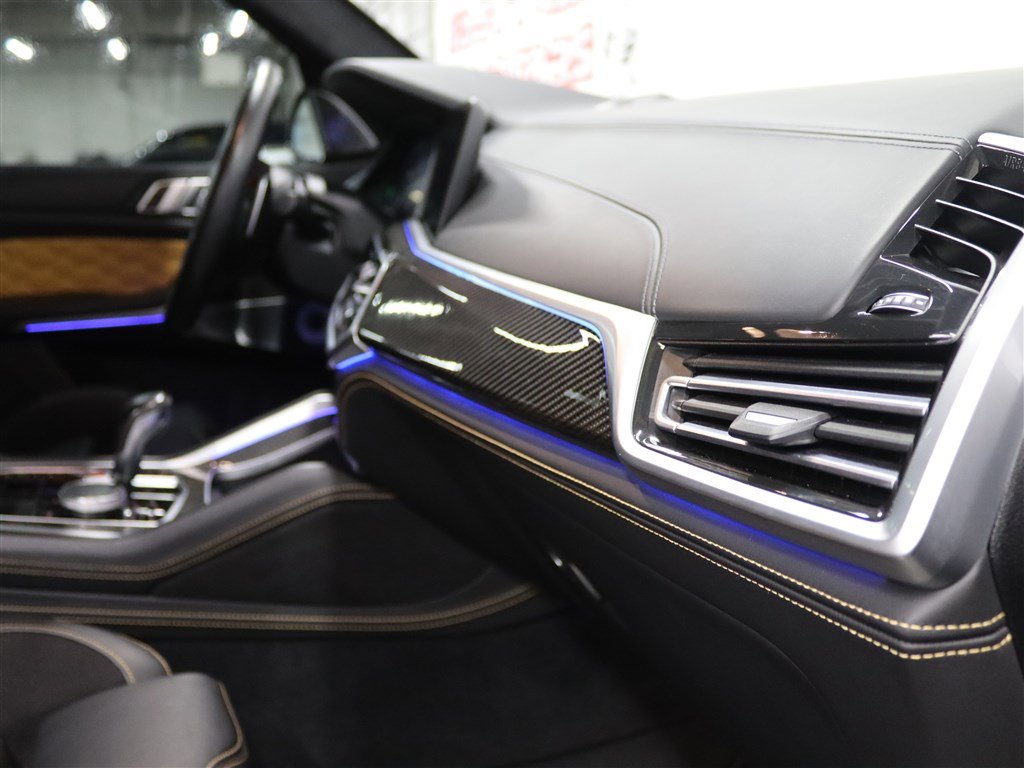 Used 2021 BMW X5 M w/ Competition Package image 33