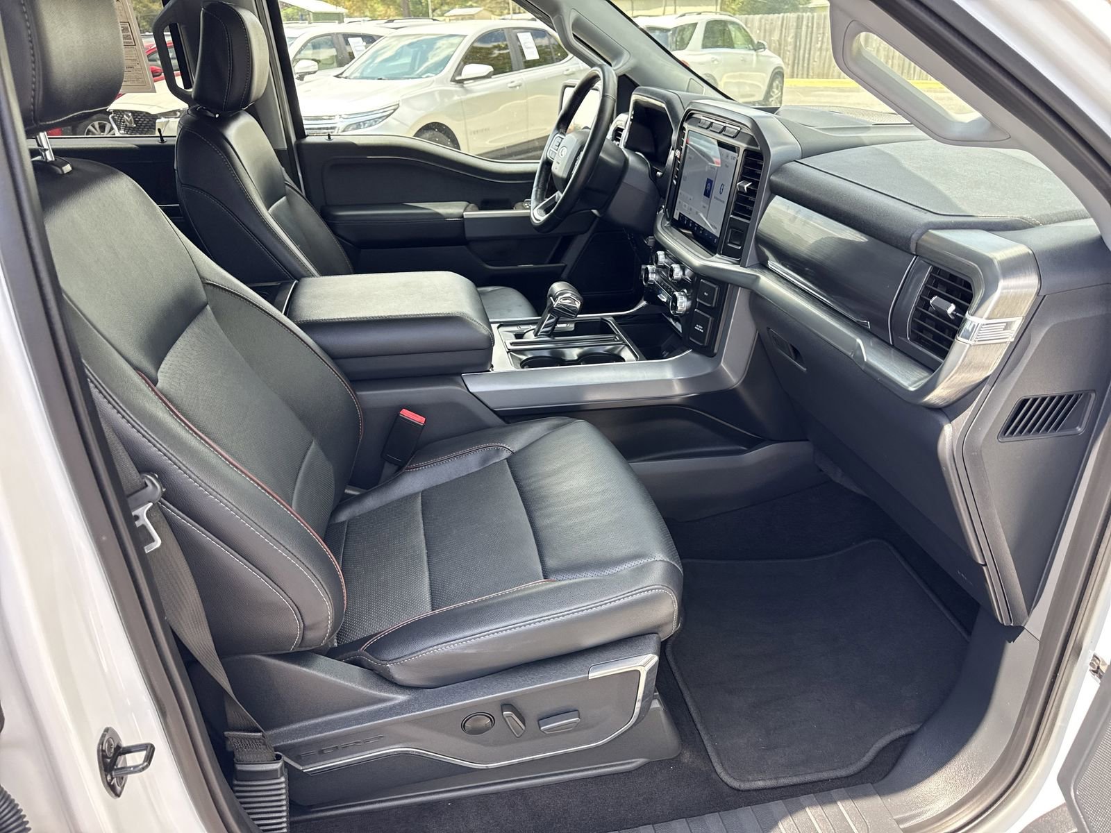 Used 2022 Ford F150 Lariat AWD/4WD image 36