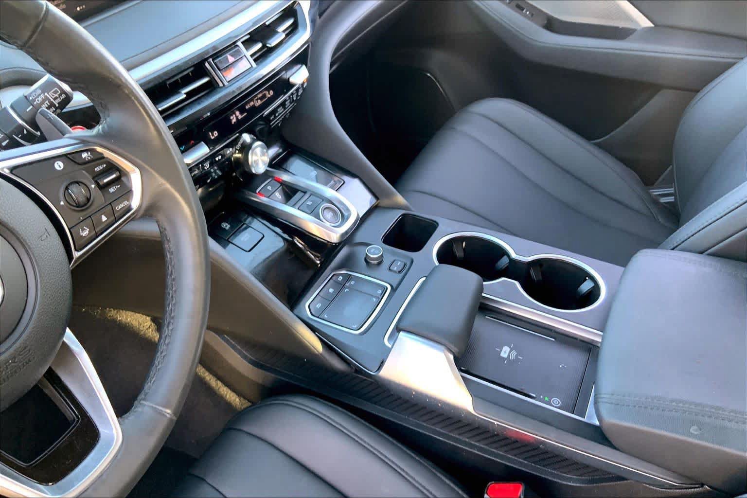 Used 2024 Acura MDX SH-AWD image 16