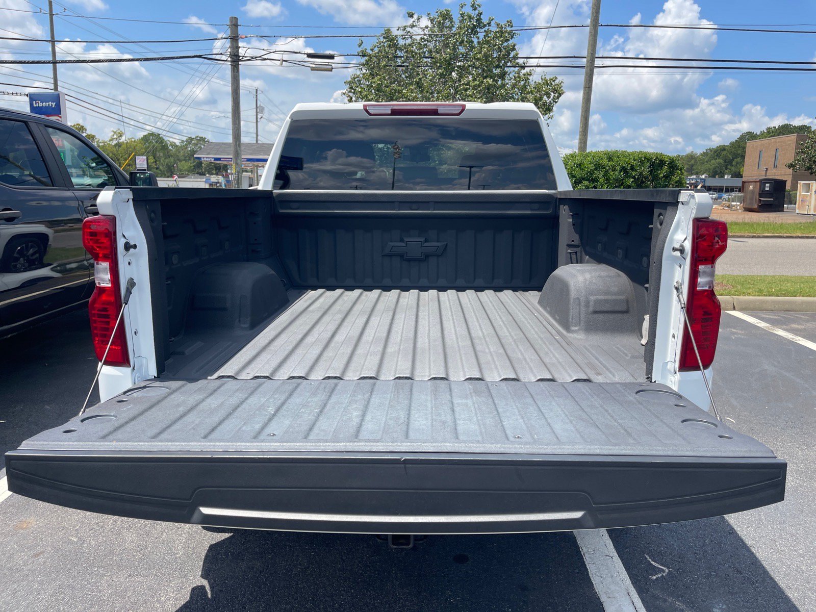 Used 2023 Chevrolet Silverado 1500 LT w/ Protection Package RWD image 14